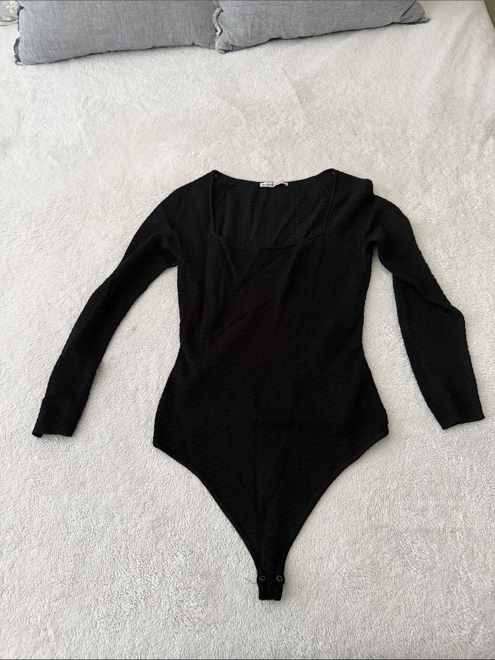 Abercrombie & Fitch Black Long-Sleeve Bodysuit with Square Neck
